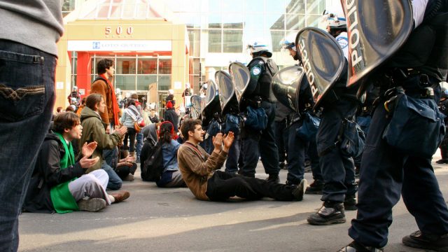 https://montrealcampus.ca/wp-content/uploads/2011/08/manifestation-31-mars-7-640x360.jpg