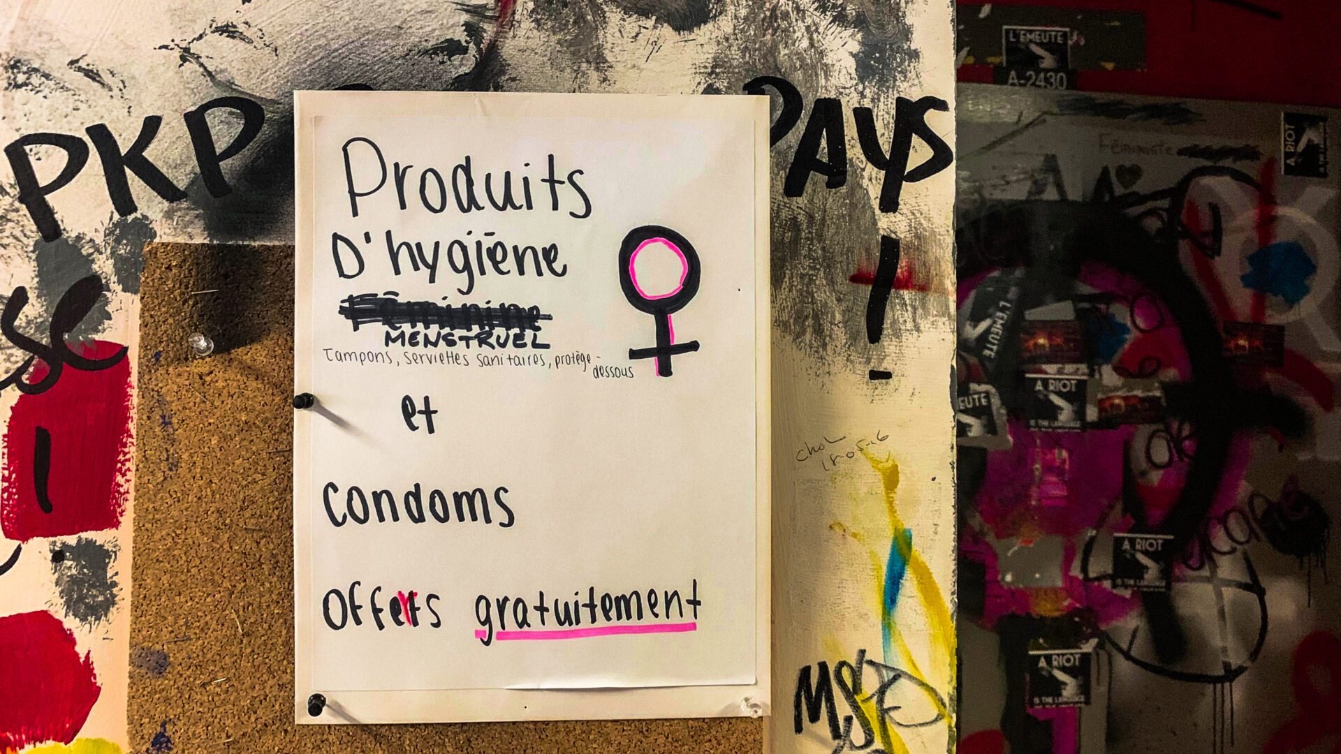 Produits menstruels : les associations étudiantes et l’administration se renvoient la balle