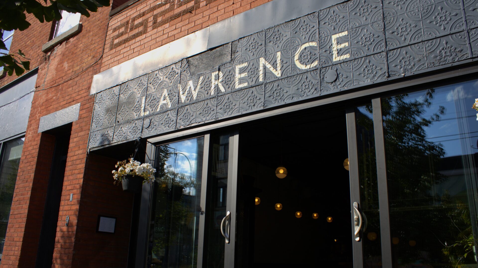 Le restaurant Lawrence, dans le Mile-End, n'a pas de pourboire. Mention photo : Alexane Taillon-Thiffeault